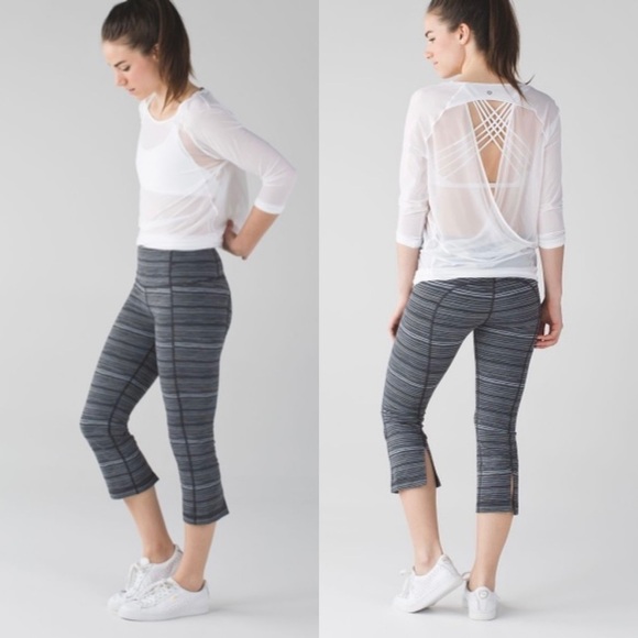Lululemon Gather & Crow Crop II Capri 6 - Picture 2 of 10